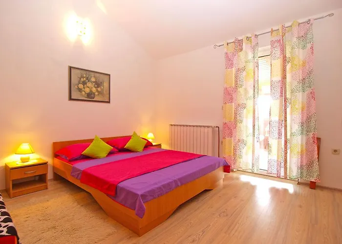 Anto 1296 Appartement Pula