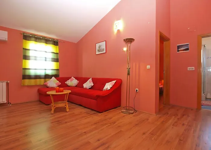 Anto 1296 Appartement Pula