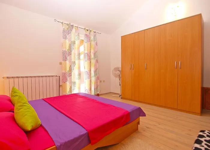 Anto 1296 Appartement Pula