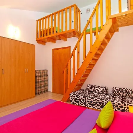 Anto 1296 Apartment *